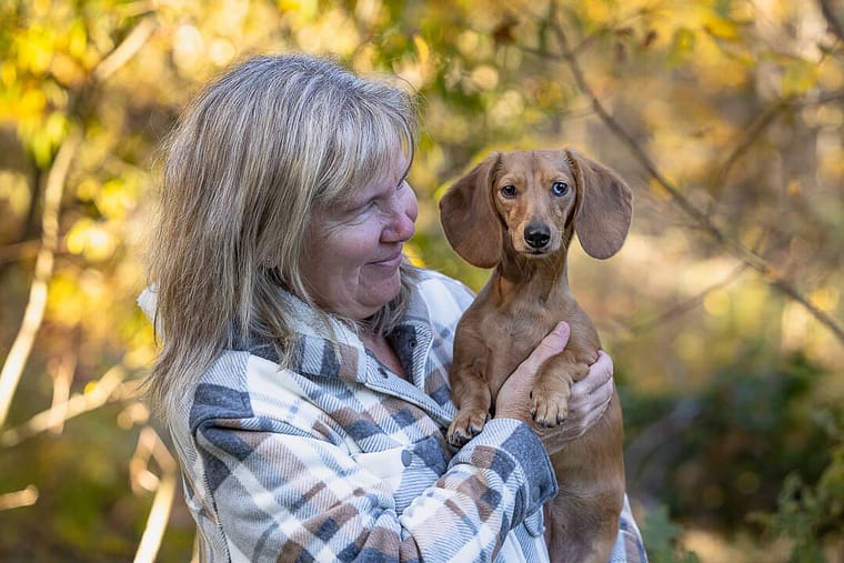 pet and family photography in Lowville Park, Burlington.