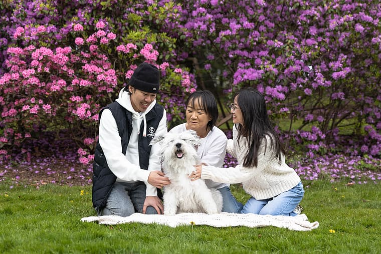 family and dog photoshoot in Mississauga.