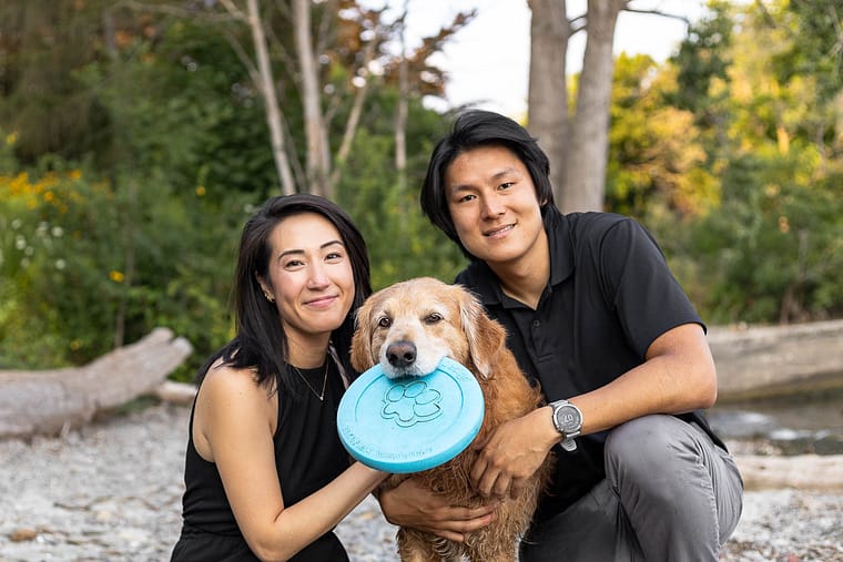 family photoshoot with a dog in Mississauga.