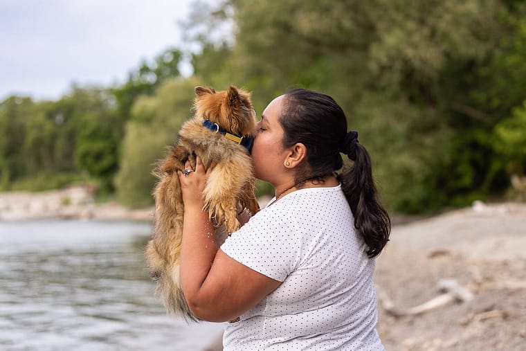 pet and family photo in Mississauga.