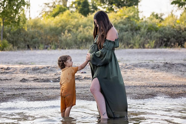 family beach session in norfolk county